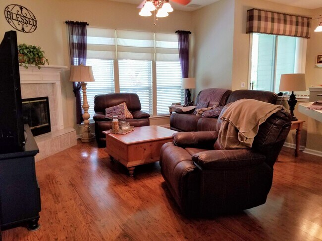 Building Photo - 1416 Creeks Edge Ct