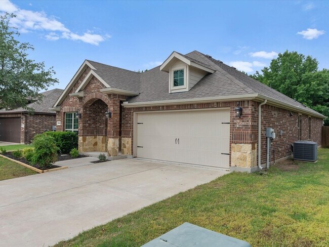 Foto del edificio - 2913 Megan St