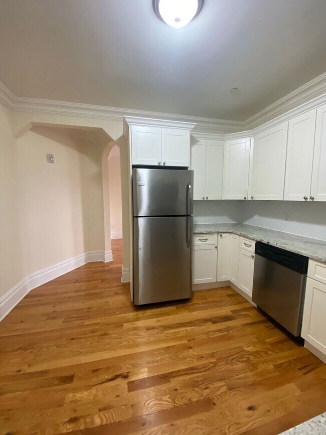 Foto del interior - Ponciana Apartments: Contemporary Comfort and Affordable Luxury in North Bergen!