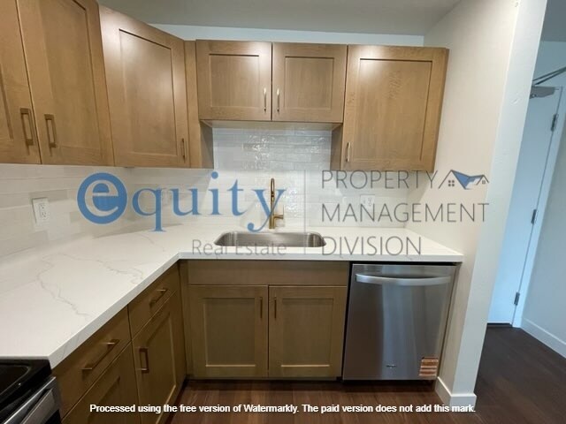 Foto del edificio - 1032 E 400 S