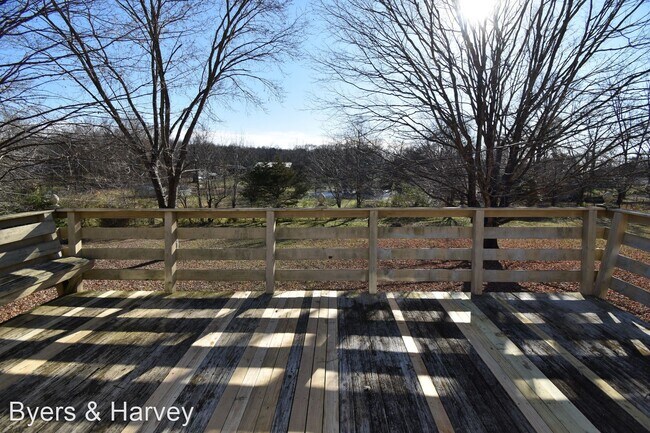 Building Photo - 3 br, 1.5 bath House - 234 East Old Trento...