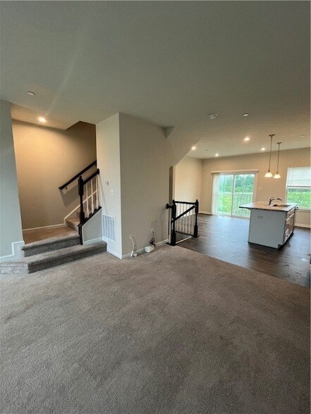 Building Photo - 6003 Atlin Ln