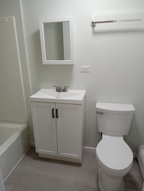 Building Photo - 1 Walnut St