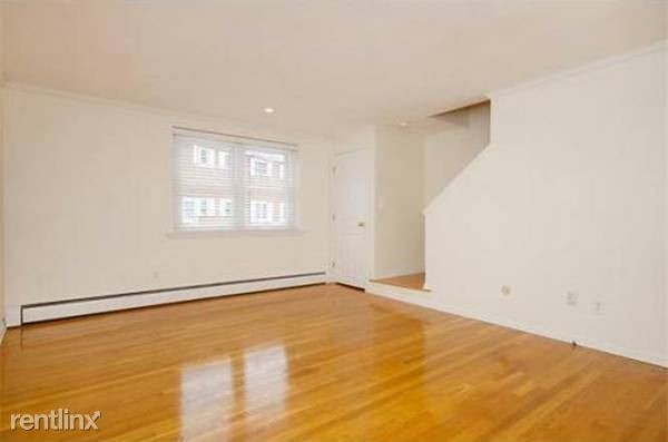 Foto del edificio - 101 Emerson Gardens Rd