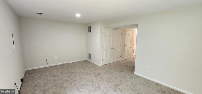 Building Photo - 6717 Emmanuel Ct