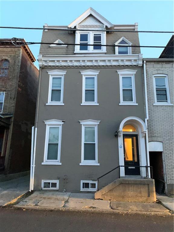 944 Liberty St Unit 2, Allentown, PA 18102 Room for Rent in Allentown