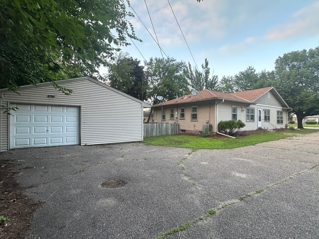 Building Photo - 6338 Nicollet Ave