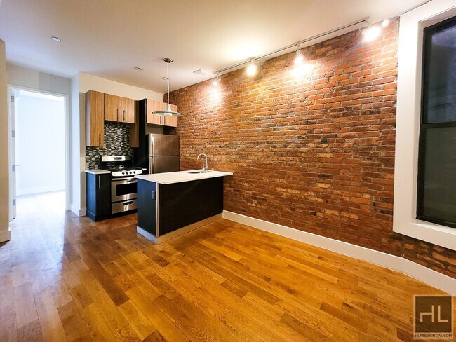 Foto del edificio - 410 Gates Ave