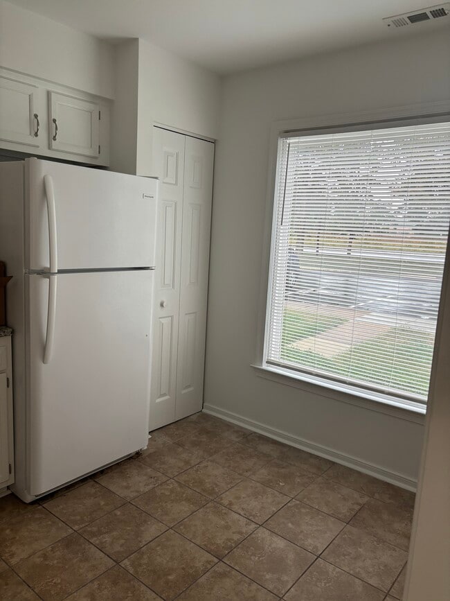 Building Photo - 6906 Partridge Run