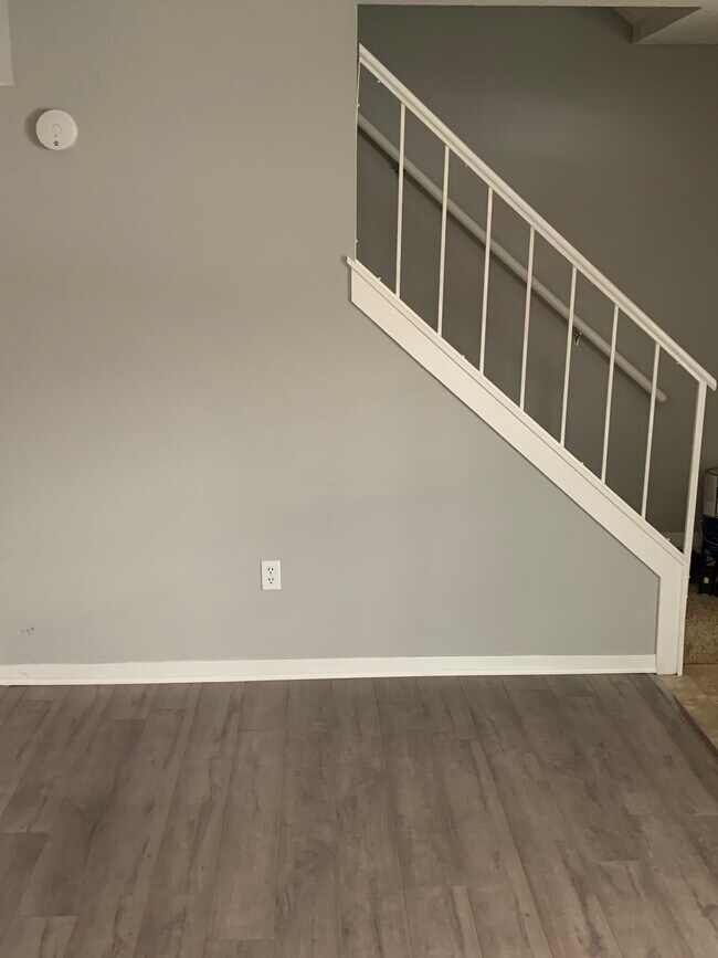 Foto del edificio - 2910 W John St