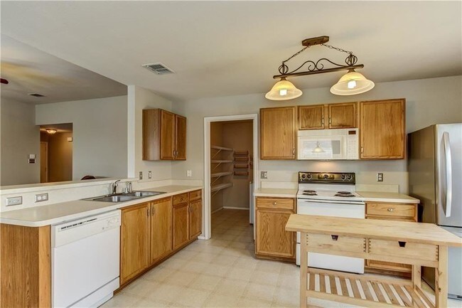 Building Photo - 9017 Wagon Trail