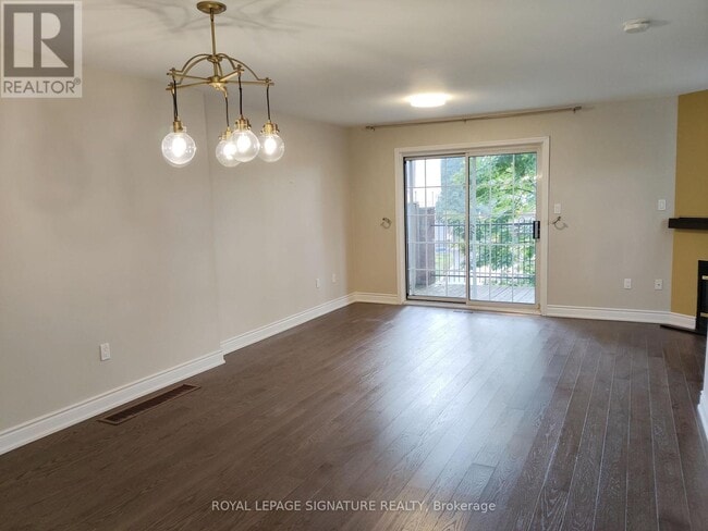 Photo du bâtiment - 1525-1525 S Parade Ct