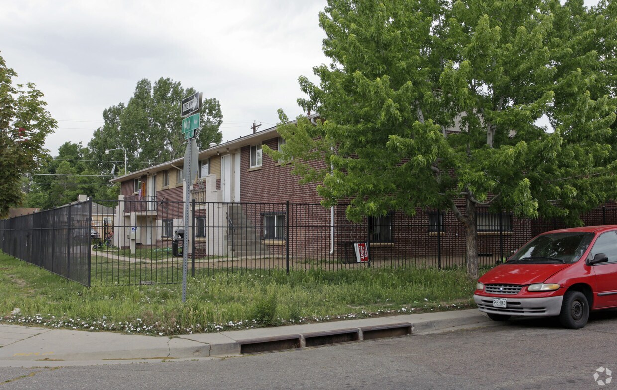 Building Photo - 8721 E 14th Ave