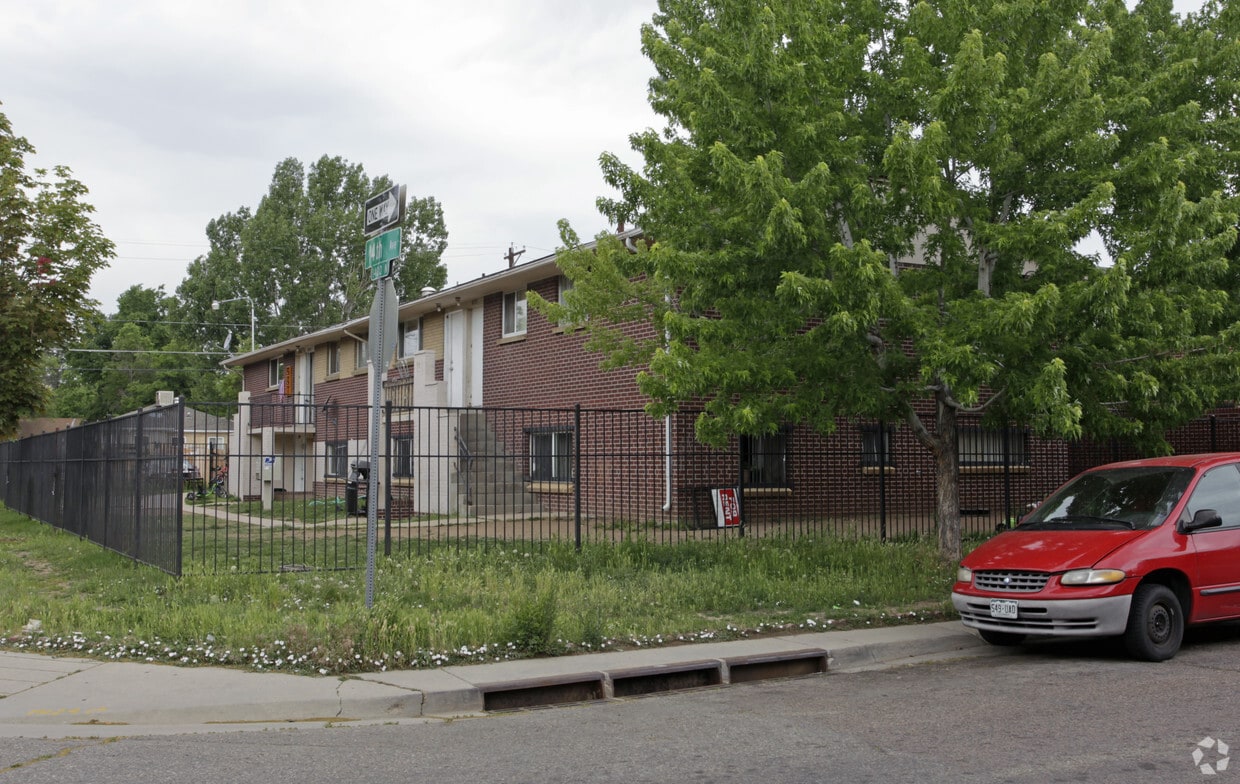 Foto del edificio - 8721 E 14th Ave
