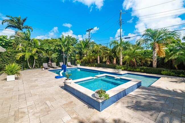 Foto del edificio - 1936 Harbour Inlet Dr