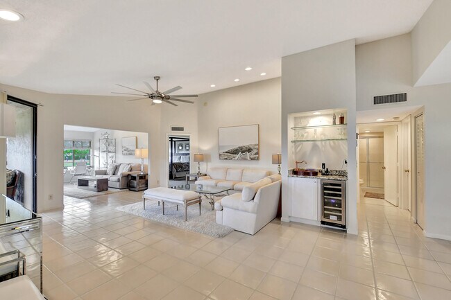 Foto del edificio - 15814 Loch Maree Ln