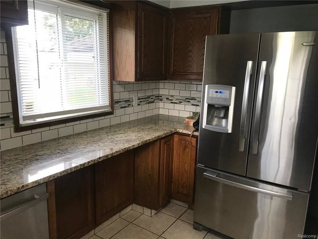 Foto del edificio - 2876 Norton Lawn St