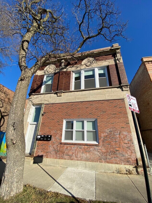 Primary Photo - 2807 S Lawndale Ave