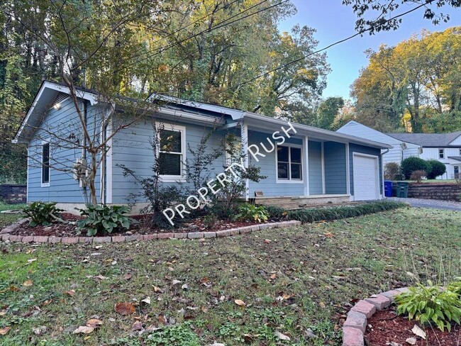 Foto del edificio - 1110 Fernway Cir