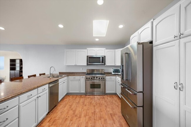 Building Photo - 55 Piimauna St