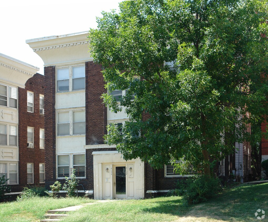 Building Photo - 4132-4134 Warwick Blvd