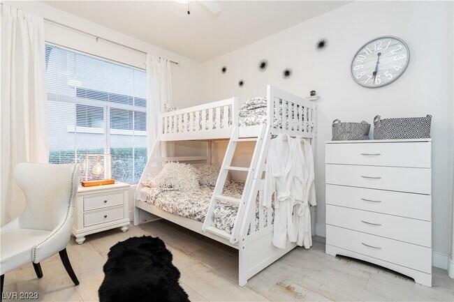 Foto del edificio - 8720 Red Brook Dr