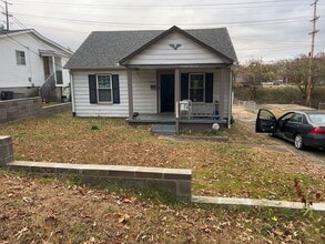 Building Photo - 19 Theresa Dr