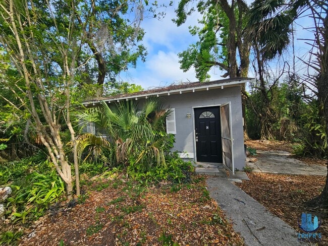 Building Photo - E99THAVE#1504