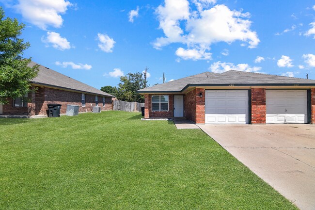 Foto del edificio - 4312 Acorn Creek Trail