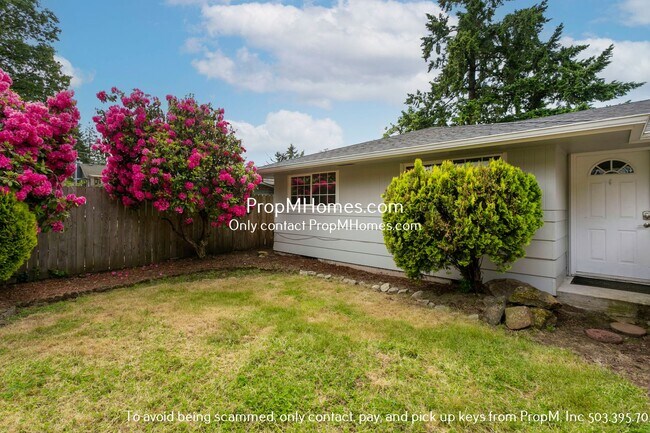 Building Photo - Bright and Beautiful Four Bedroom Home In ...