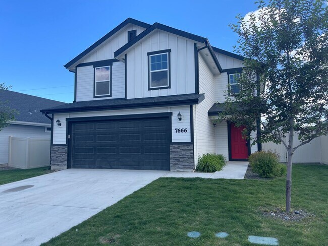 Building Photo - Charming 3-Bedroom Home in Nampa with a St...
