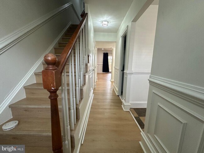 Foto del edificio - 8282 White Pine Dr