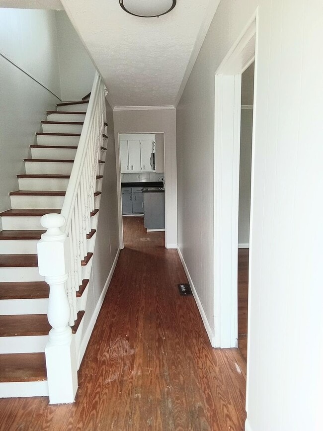 Photo - Renovated 2BR, 1 BA Duplex Apartment