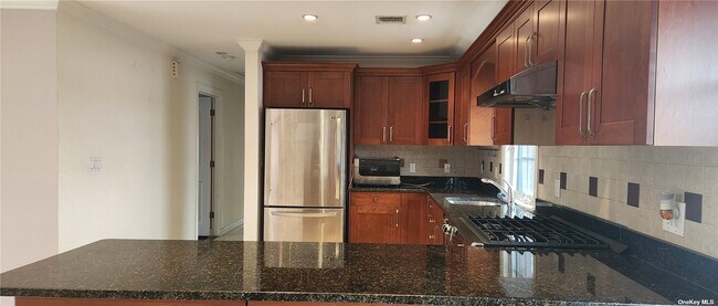 Foto del edificio - 707 130th St