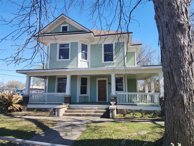 Foto del edificio - 403 Farquhar St