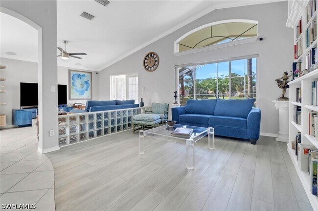 Foto del edificio - 7477 Lourdes Ct