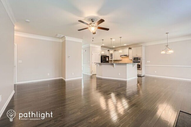Building Photo - 2218 Knocktree Dr
