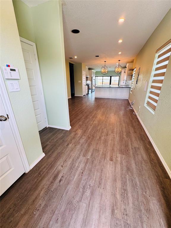 Foto del edificio - 13535 Lily Ln