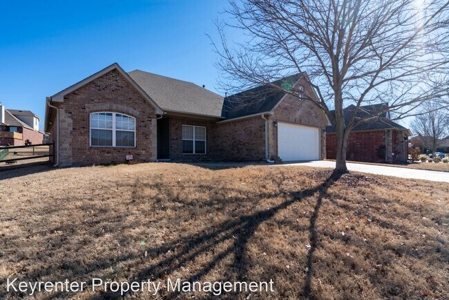 Foto del edificio - 3 br, 2 bath House - 4605 N Redbud Ave