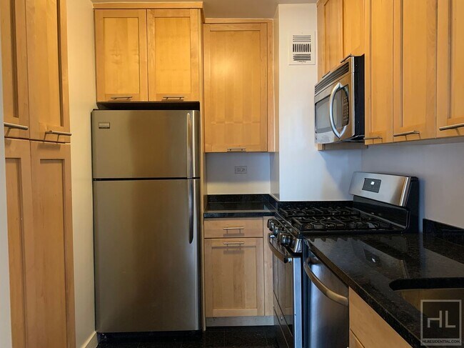 Building Photo - East 79th Street