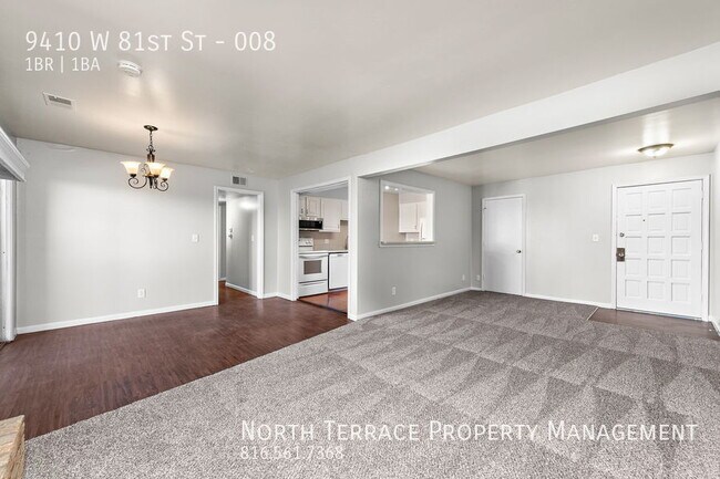 Foto del edificio - Beautiful 1B in Overland Park
