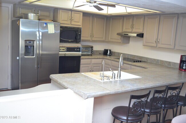 Building Photo - 8013 N 73rd St