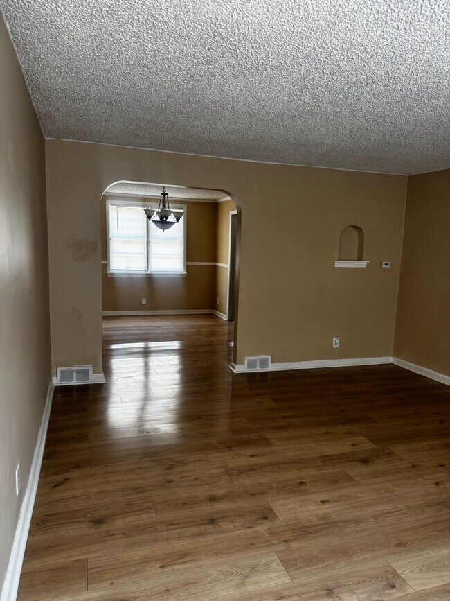 Foto del edificio - 2852 Cushing Rd