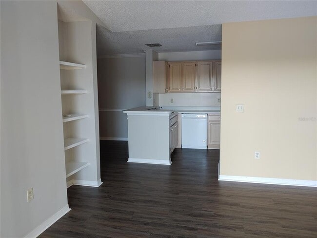 Foto del edificio - 1969 Summer Club Dr