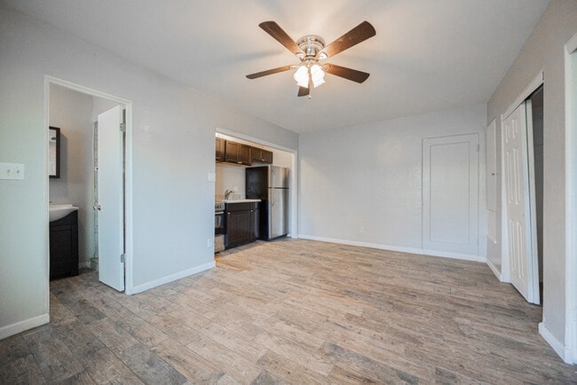 Building Photo - 1505 E Harvard St