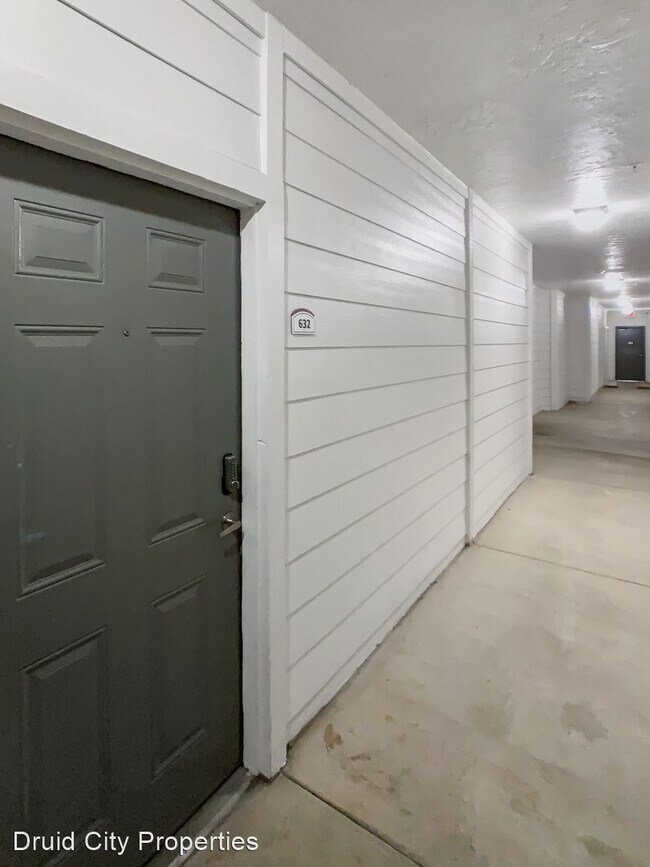 Building Photo - 3 br, 3 bath House - 600 13th Street Unit 632