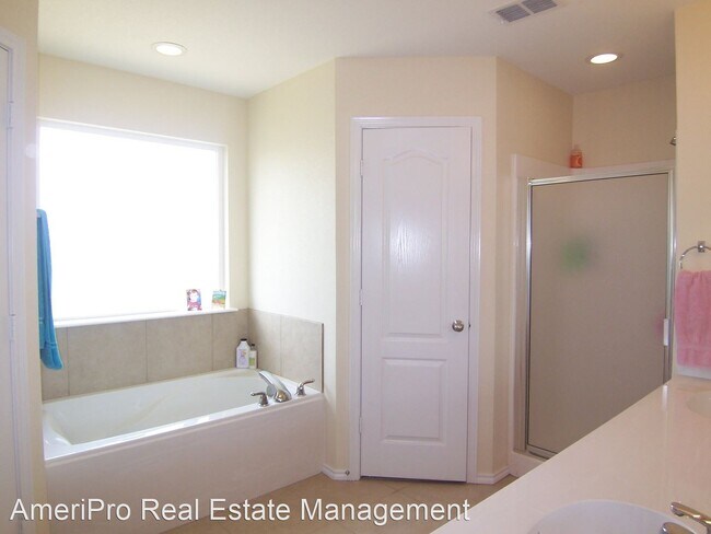 Building Photo - 3 br, 2 bath House - 6601 INVERNESS STREET