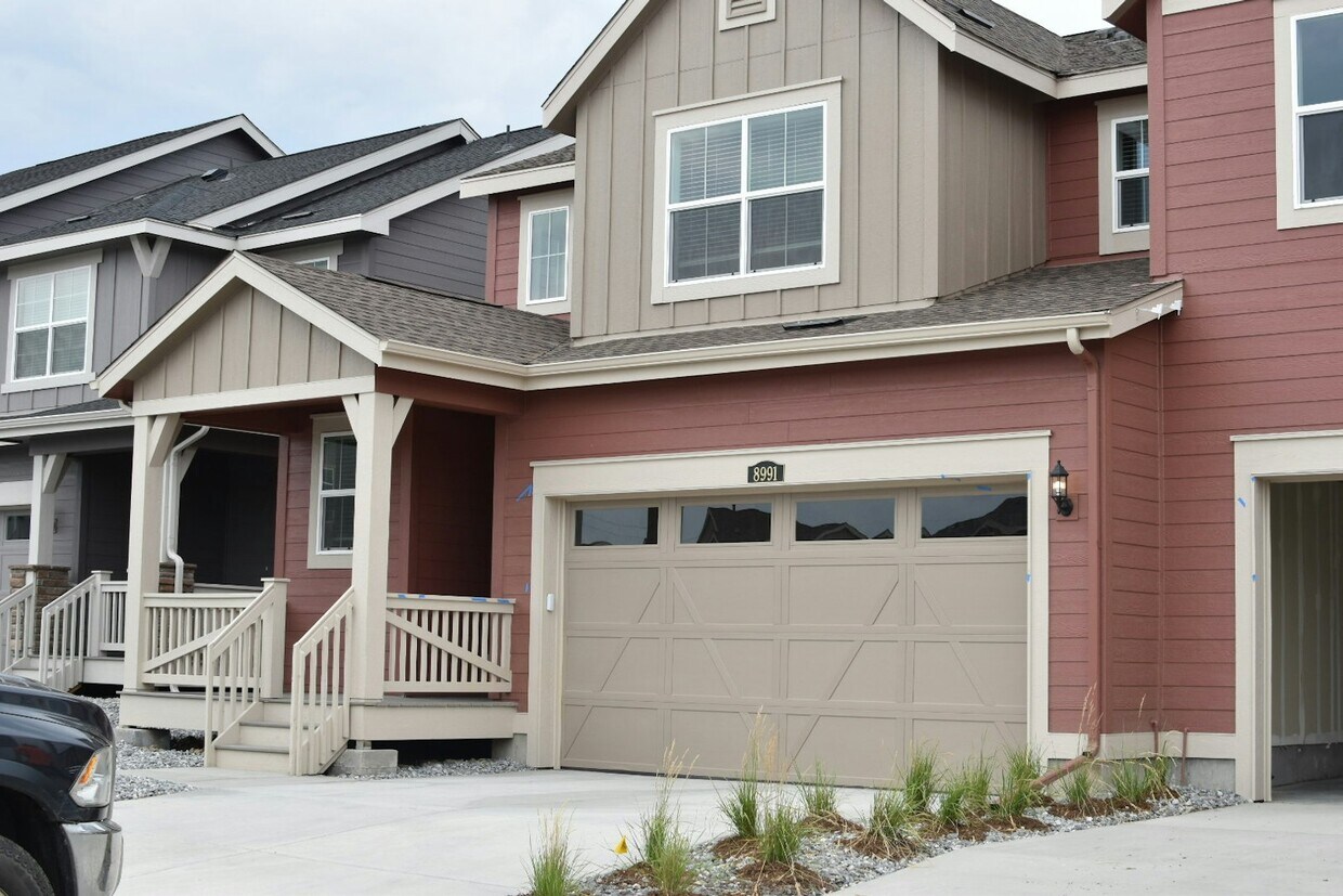 Foto principal - 8991 Hightower St