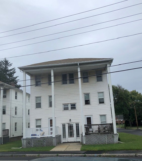 Foto del edificio - 571 Chicopee St