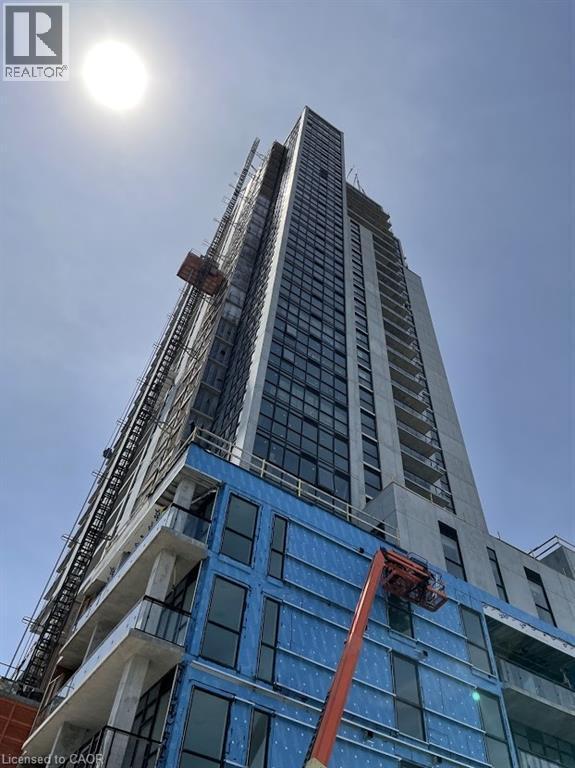 Building Photo - 60 Charles St W